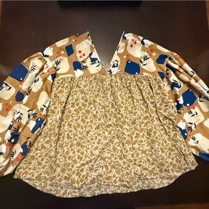 Womens Size Small Bucket List brand, Two-Tone Floral & Print Blouse - Tan/Blue